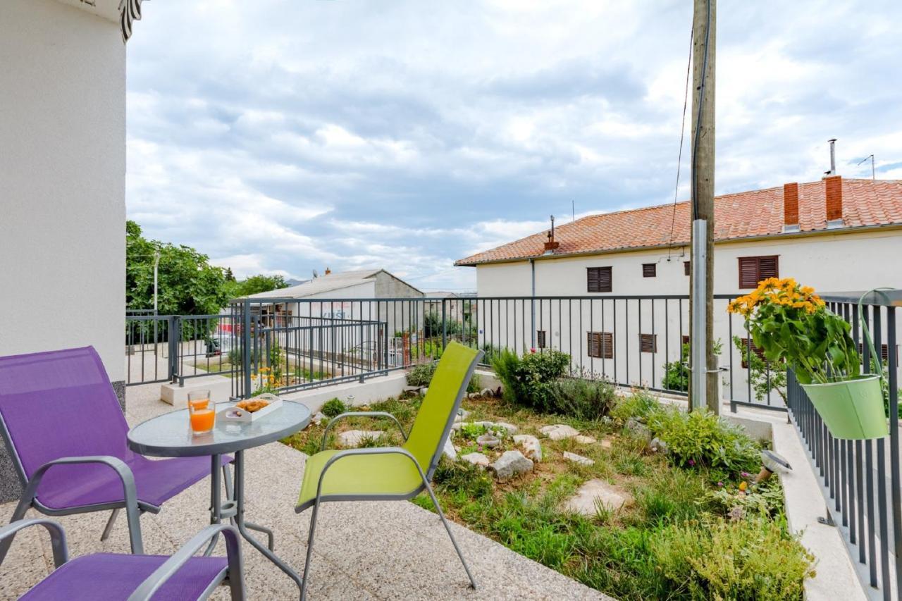 Apartment Anamaris Solin Exteriér fotografie